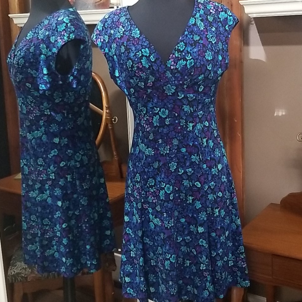 Jones New York dress purple/ble/blk size 4